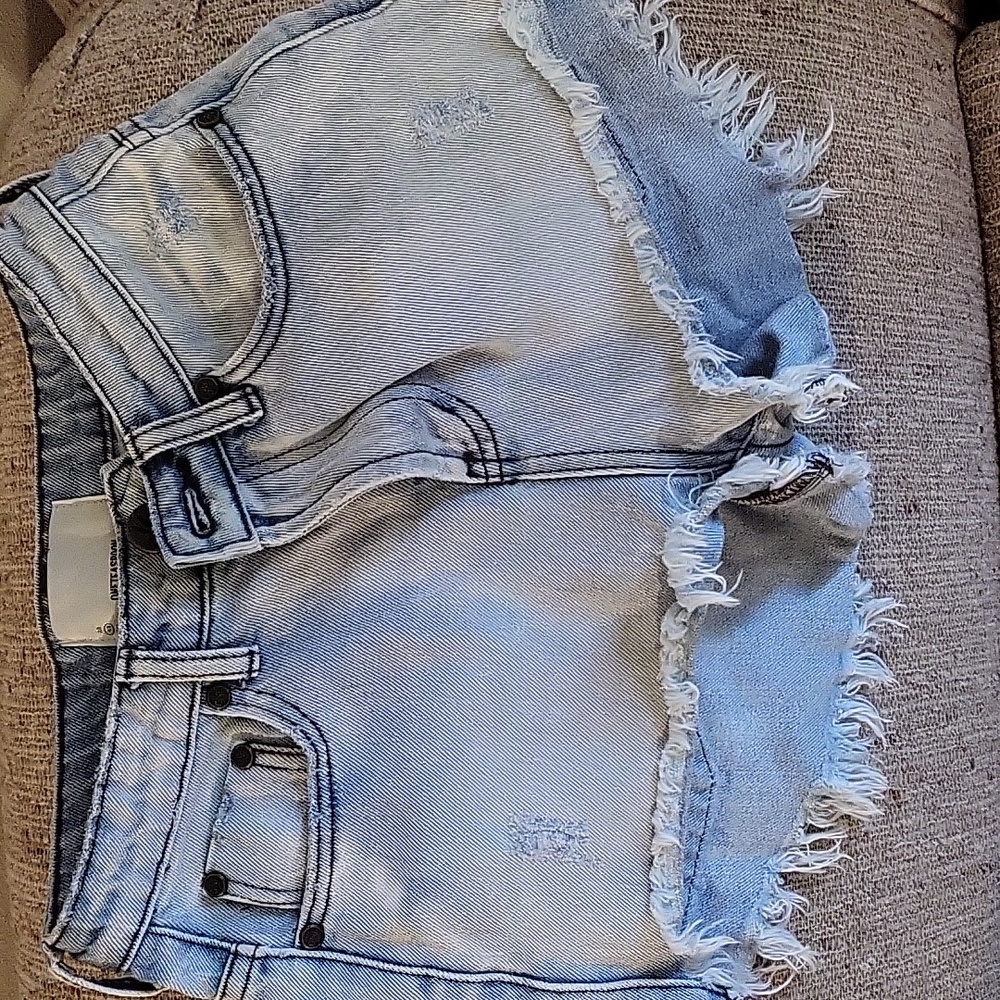 One Teaspoon denim shorts, size 23